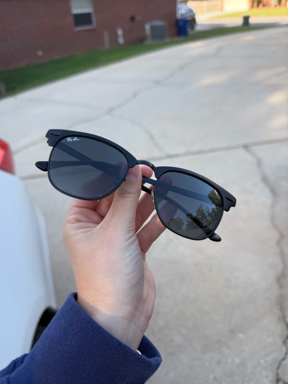 Ray-Ban sunglasses - Picture 2 of 7